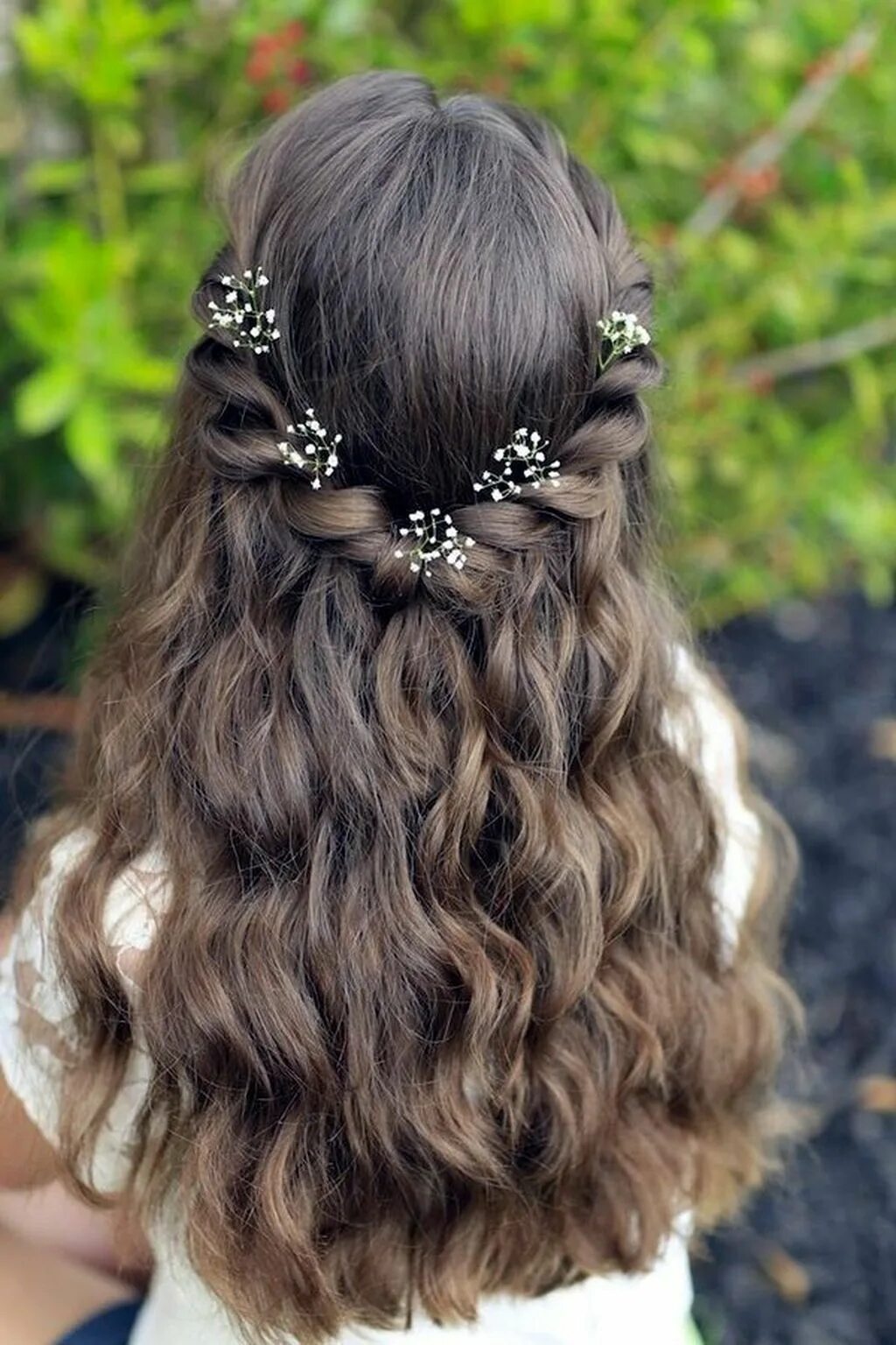 Прическа девочке 7 лет длинные волосы 30+ Absolutely Adorable Flower Girl Hairstyles + Tutorials Hair styles, Girl hai