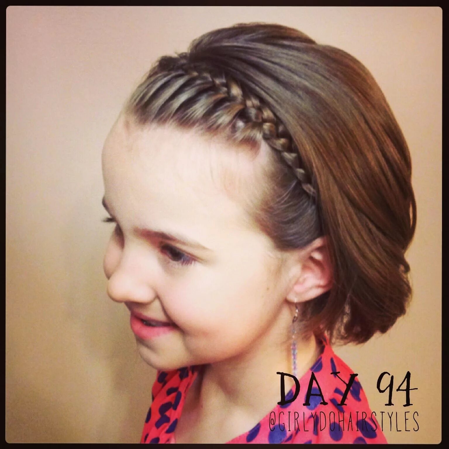 Прическа девочке каре заплести Girly Do Hairstyles: By Jenn: Week 22 #girlydos100daysofhair Acconciature, Capel