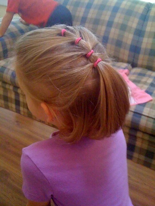 Прическа девочке на короткие волосы в школу Might be a hair style for kids...but I'm doing it regardless... Kids hairstyles,