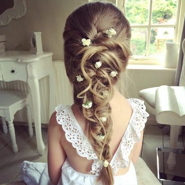 Прическа девочке на свадьбу на длинные Hairstyle Ideas on Instagram: "Love this Braid/Curled up do I did on Abby, not s