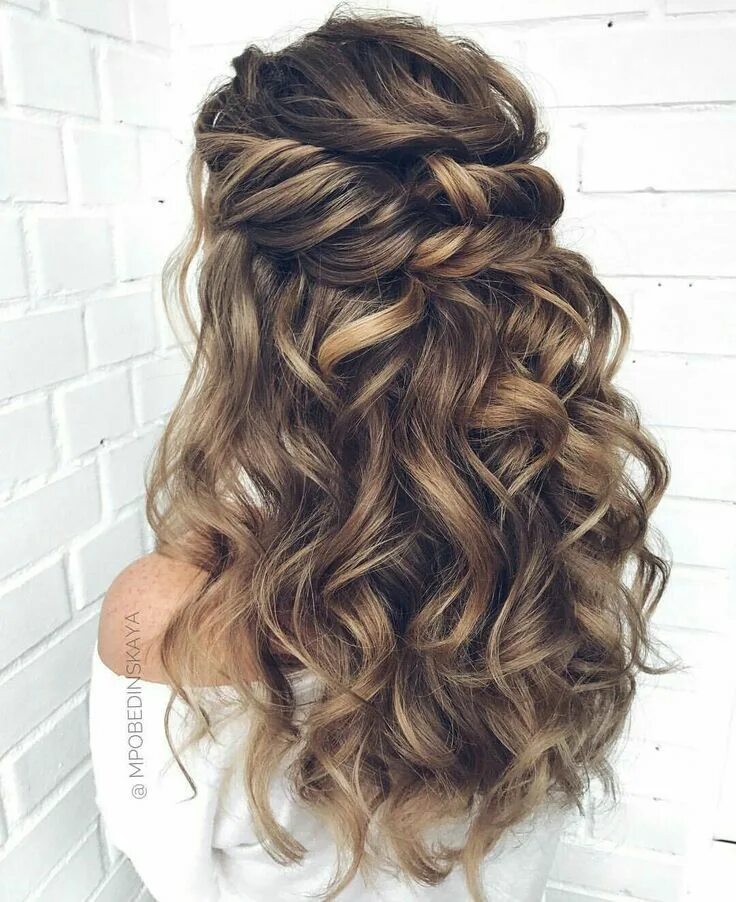 Прическа длинные волосы локоны распущенные Pin by visage.in on Ксюша Wedding hairstyles, Curly prom hair, Loose curls long 