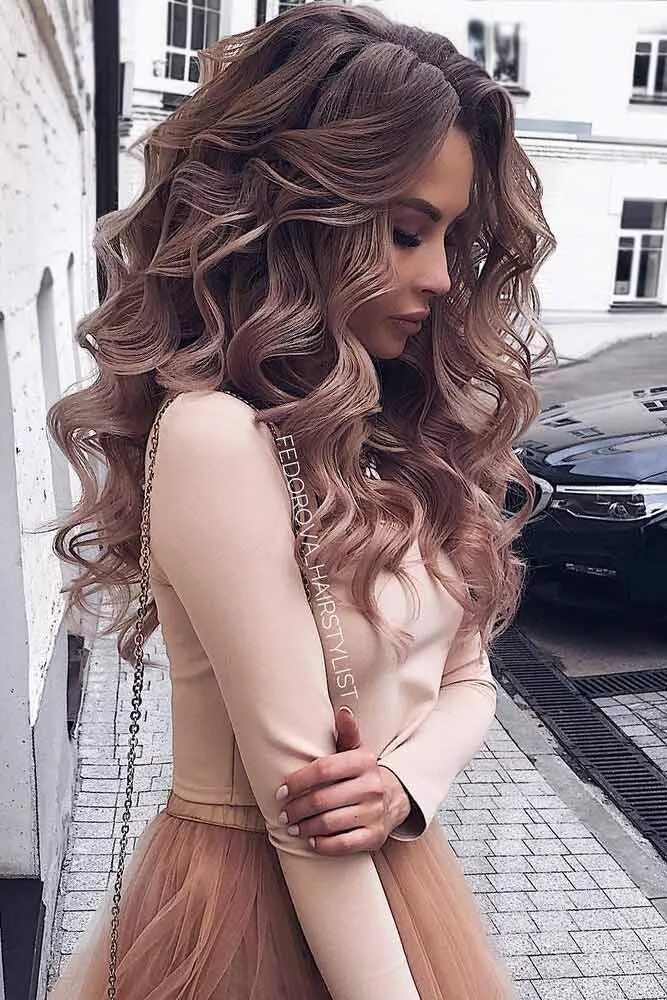 Прическа длинные волосы локоны распущенные Trendy prom hairstyles for long hair can fit any lady’s taste and the desirable 