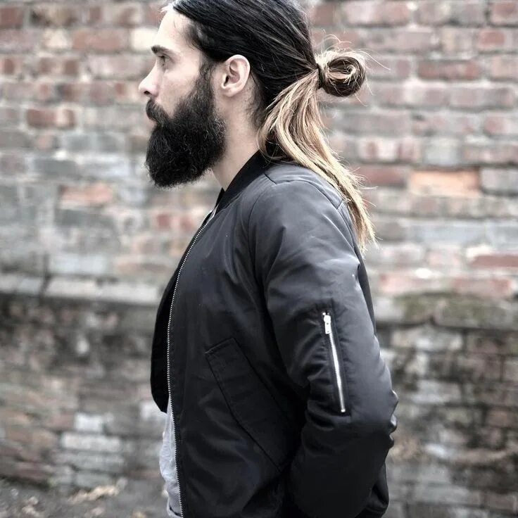 Прическа длинные волосы мужская хвостик cool 50 Eye-catching Men's Ponytail Hairstyles - Be Different Check more at http