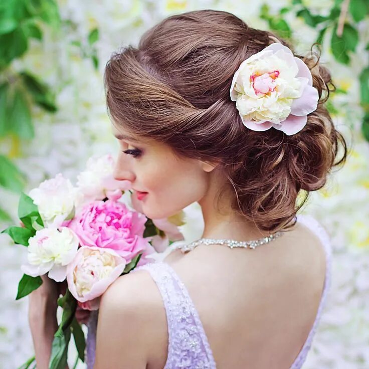 Прическа длинные волосы с цветами 21 Updo Wedding Hairsyles with Glamour - MODwedding Wedding hairsyles, Bridal ha