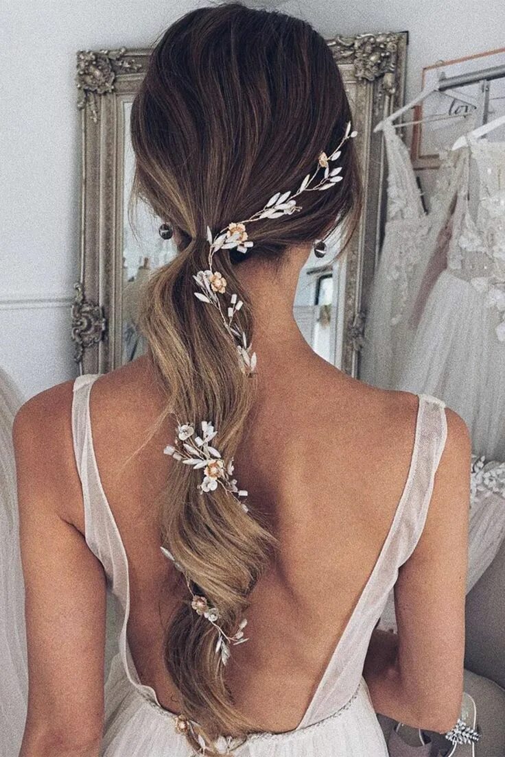 Прическа длинный хвост на свадьбу 63 wedding hairstyles, from romantic waves to pretty chignons Bridal hair inspir