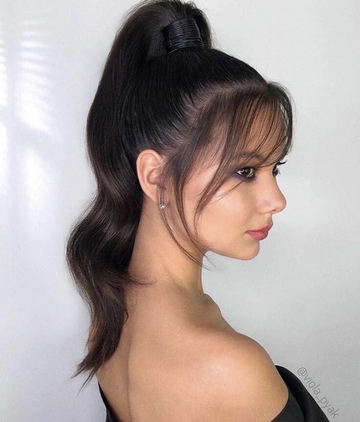 Прическа длинный хвост с челкой ❤ ℒℴvℯly High ponytail hairstyles, Elegant ponytail, Long hair styles