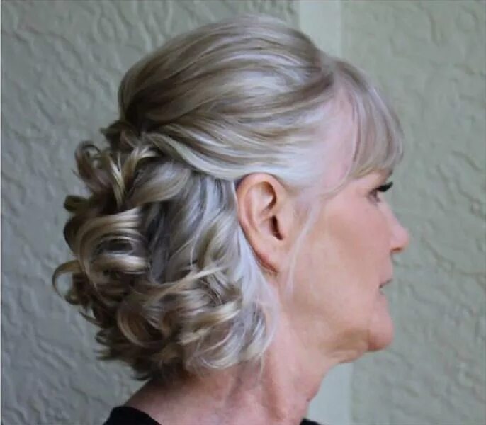 Прическа для бабушки на длинные волосы Página não encontrada ⋆ De Frente Para O Mar Mother of the groom hairstyles, Mot