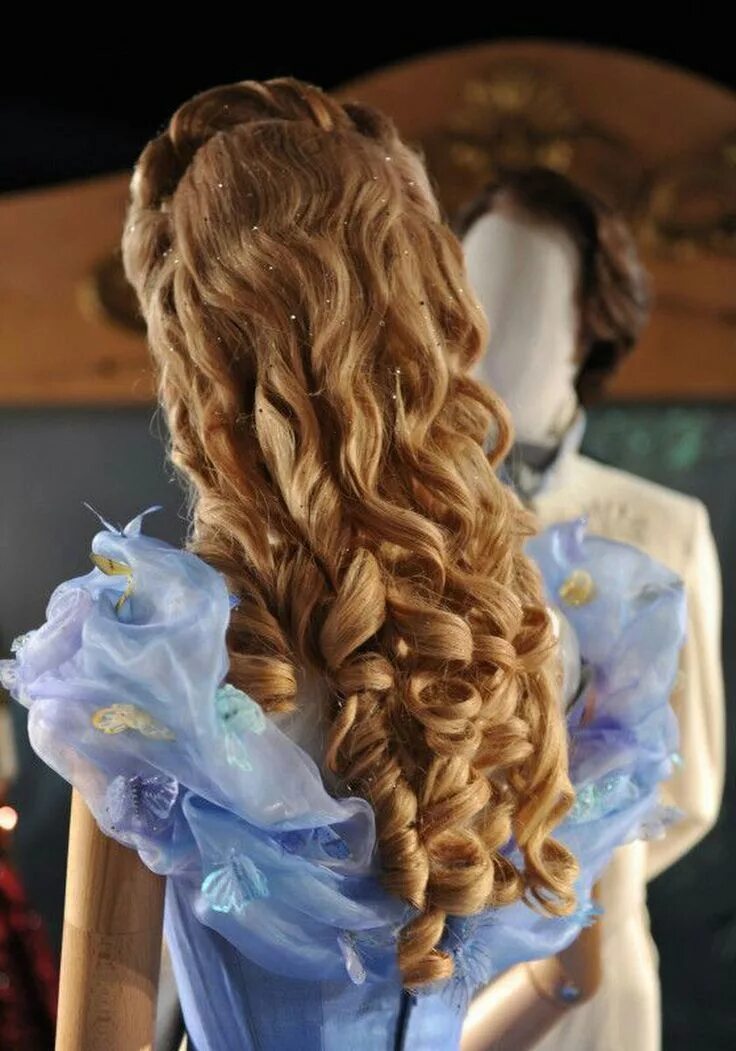 Прическа для бала на длинные волосы Pin on Simple And Easy Hairstyles Ideas For Girls Cinderella hair, Hair styles, 