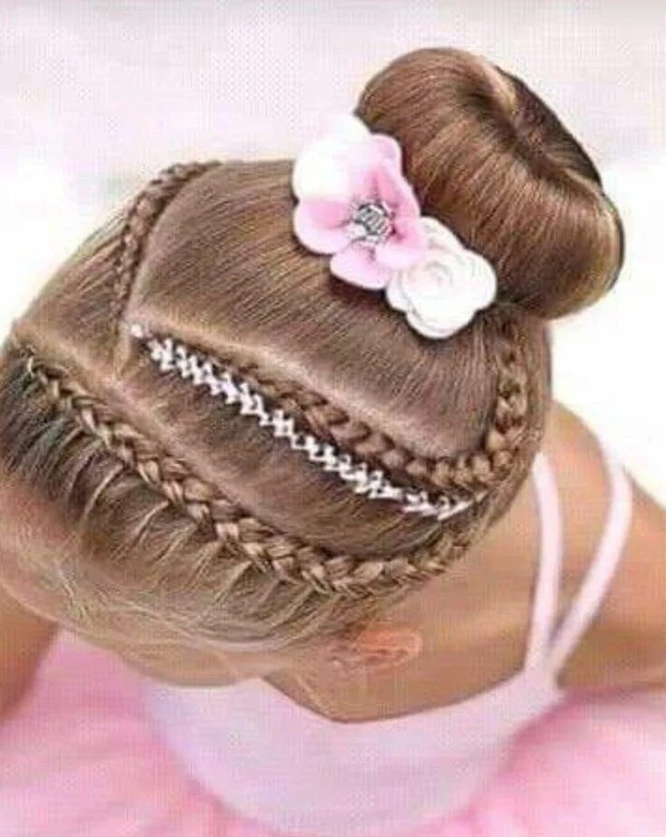 Прическа для балета для девочки Pin by Morales Vázquez on Peinados para niñas Hair styles, Style, Fashion