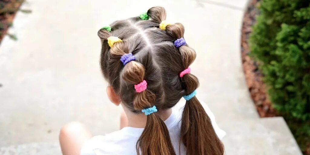 Прическа для девочки много хвостиков Низкие хвостики с резинками Kids hairstyles, Hair styles, Hair wrap