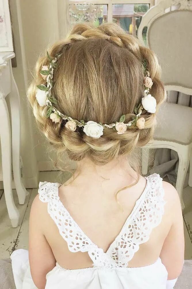 Прическа для девочки под платье 40 Cute Girls Hairstyles For Your Little Princess Flower girl hairstyles, Kids b