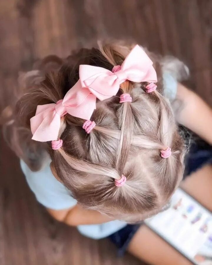 Прическа для девочки с маленькими бантиками Cute and Easy Toddler Girl Hairstyles for Medium to Long Hair