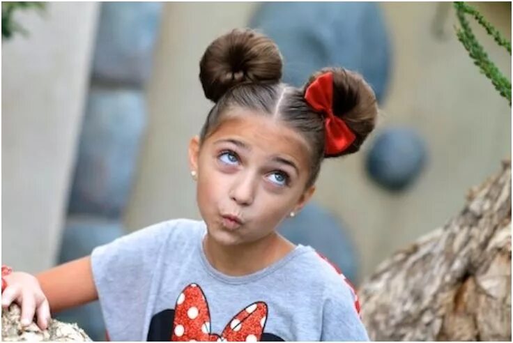 Прическа для девочки с очками Top 10 Darling Hairdos For Your Little Princess Disney hairstyles, Disney hair, 