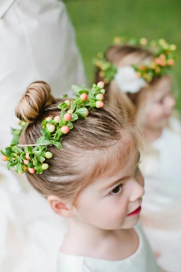 Прическа для девочки веночек Oxnard, California Wedding from Birds of a Feather Flower girl hairstyles, Bride