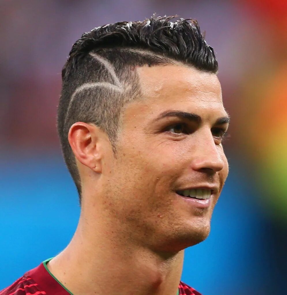 Прическа для футболиста 10 лет corte con diseño cristiano ronaldo Cortes de pelo cristiano ronaldo, Ronaldo, Cr