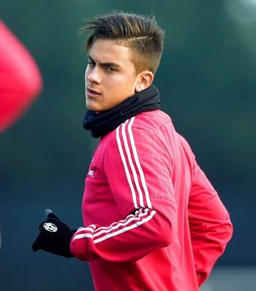 Прическа для футболиста 10 лет Paulo Dybala Hairstyle dybala e un genie della bivlwmr Futbolcular, Spor, Stil