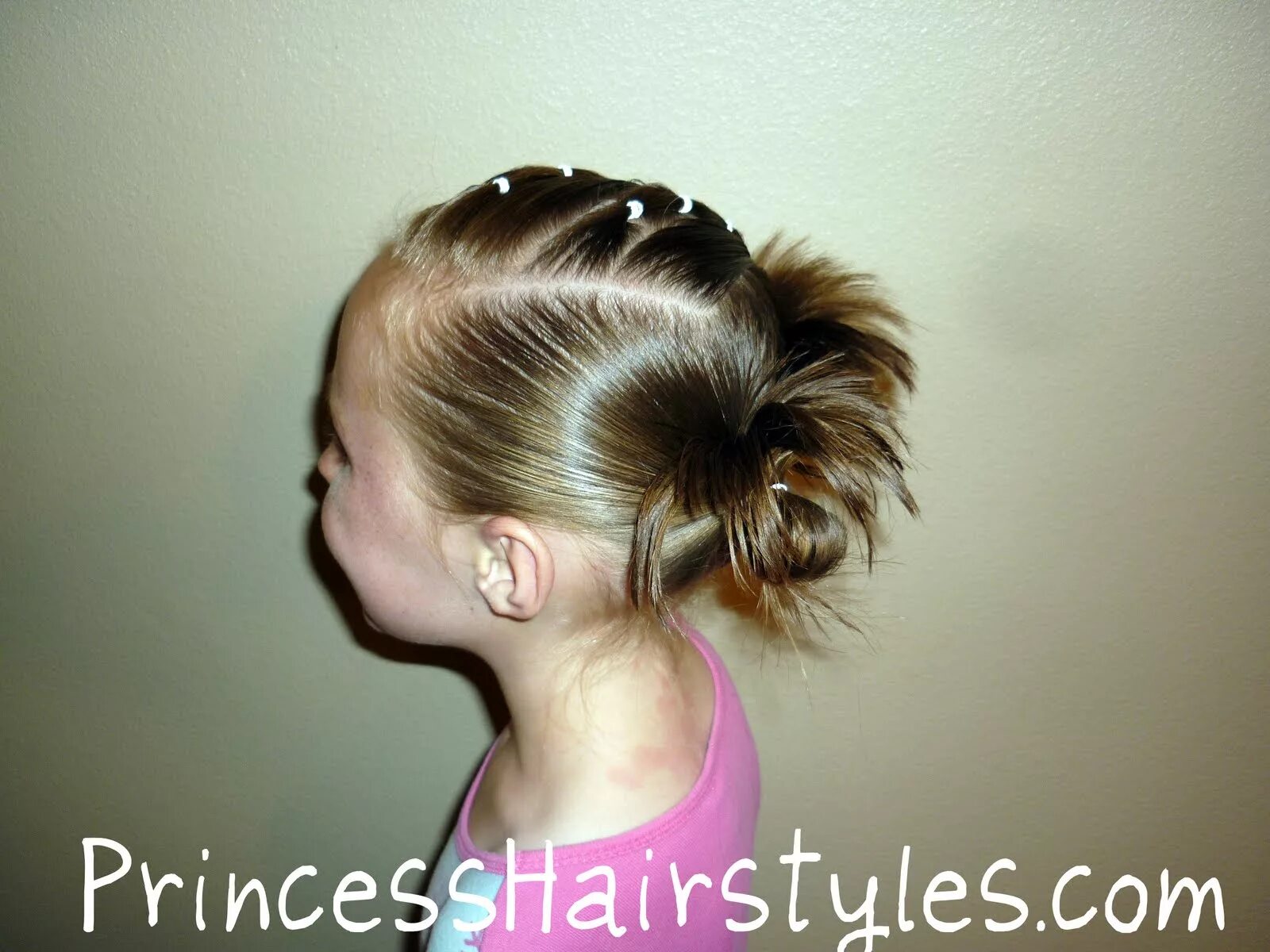 Прическа для гимнастики на короткие волосы Chutes and Ladders Hairdo Hairstyles For Girls - Princess Hairstyles