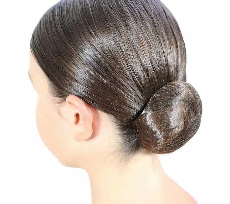 Прическа для хореографии для девочек How to Tie a Ballet Bun in 2024 Ballet hairstyles, Ballet bun, Dance hairstyles