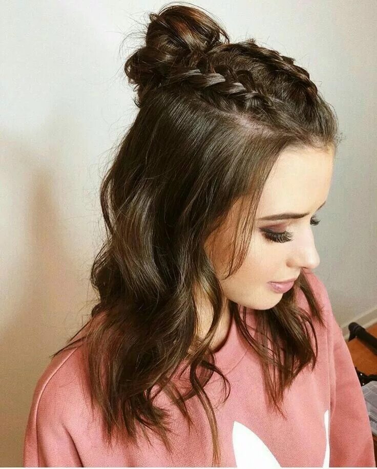 Прическа для подростка на длинные волосы Pin de Katyam en HairStyle Peinado fácil, Peinados cabello corto, Peinados poco 