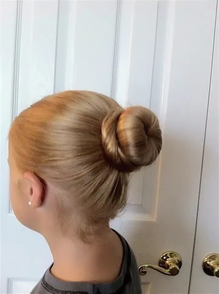 Прическа для танцев для девочек пучок Ballet Bun - the Easiest Ever Ballet hairstyles, Dance hairstyles, Bun hairstyle