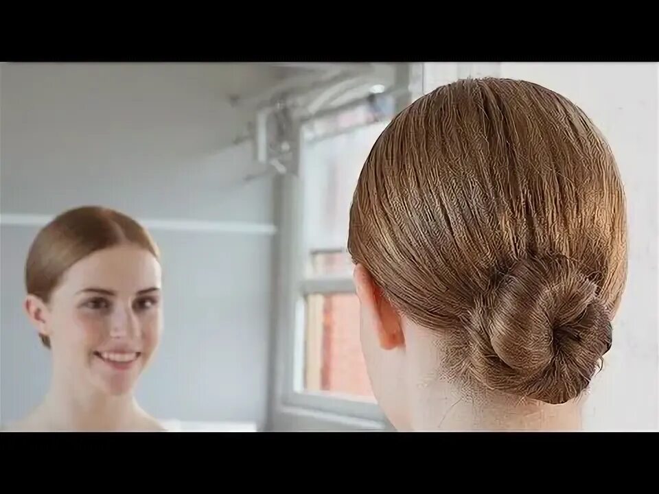 Прическа должна быть Hair how-to: Low, slick bun Low bun hairstyles tutorial, Hair bun tutorial, Slee