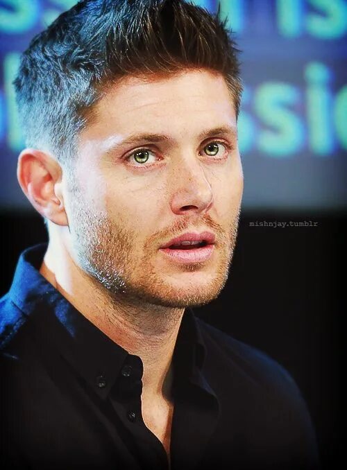 Прическа дженсена эклза 2024 Jensen at JIBcon 2014 3 Jensen ackles, Daneel ackles, Jared and jensen