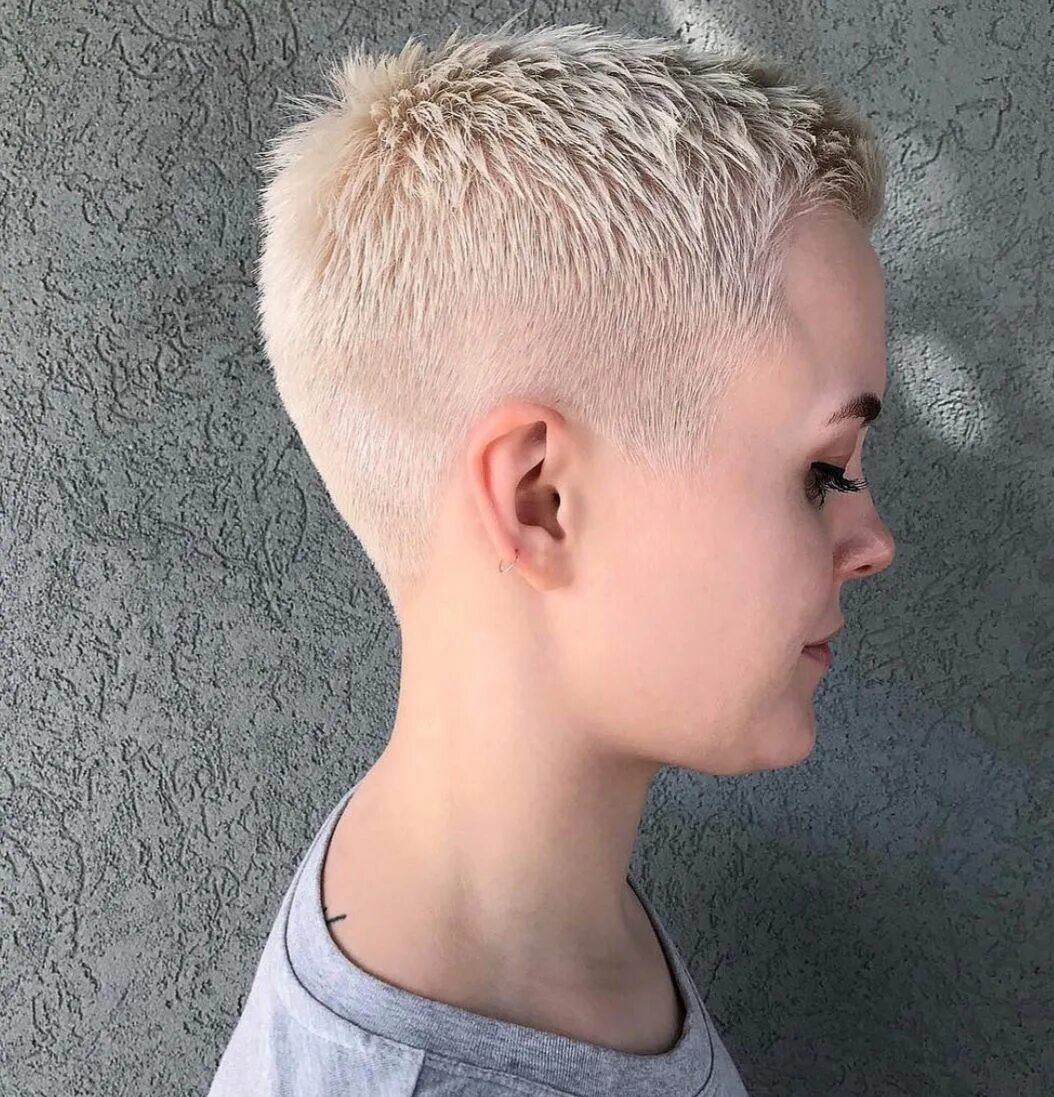 Прическа ежик для девочки Pin on Korte kapsels 13 Super short hair, Shaved pixie, Short pixie haircuts