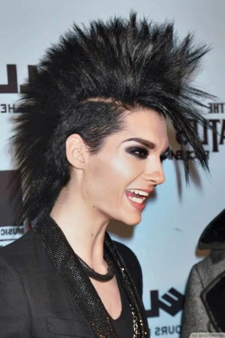 Прическа ежик с длинными волосами Black Mohawk Haircut ❥ ❥ ❥ http://bestpickr.com/punk-hairstyles-for-girls Rock h