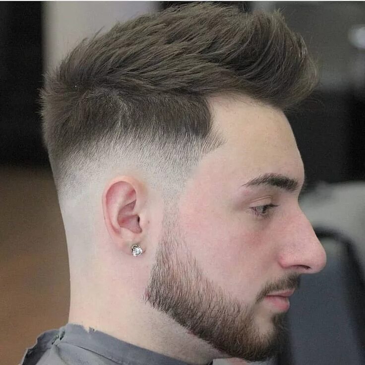 Прическа fade mens fade hairstyles 2019 Mens haircuts fade, Fade haircut, Mens fade