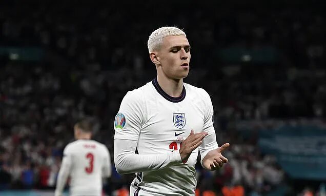 Прическа фила фодена 2024 Phil Foden sits out England training one day before Euro 2020 final