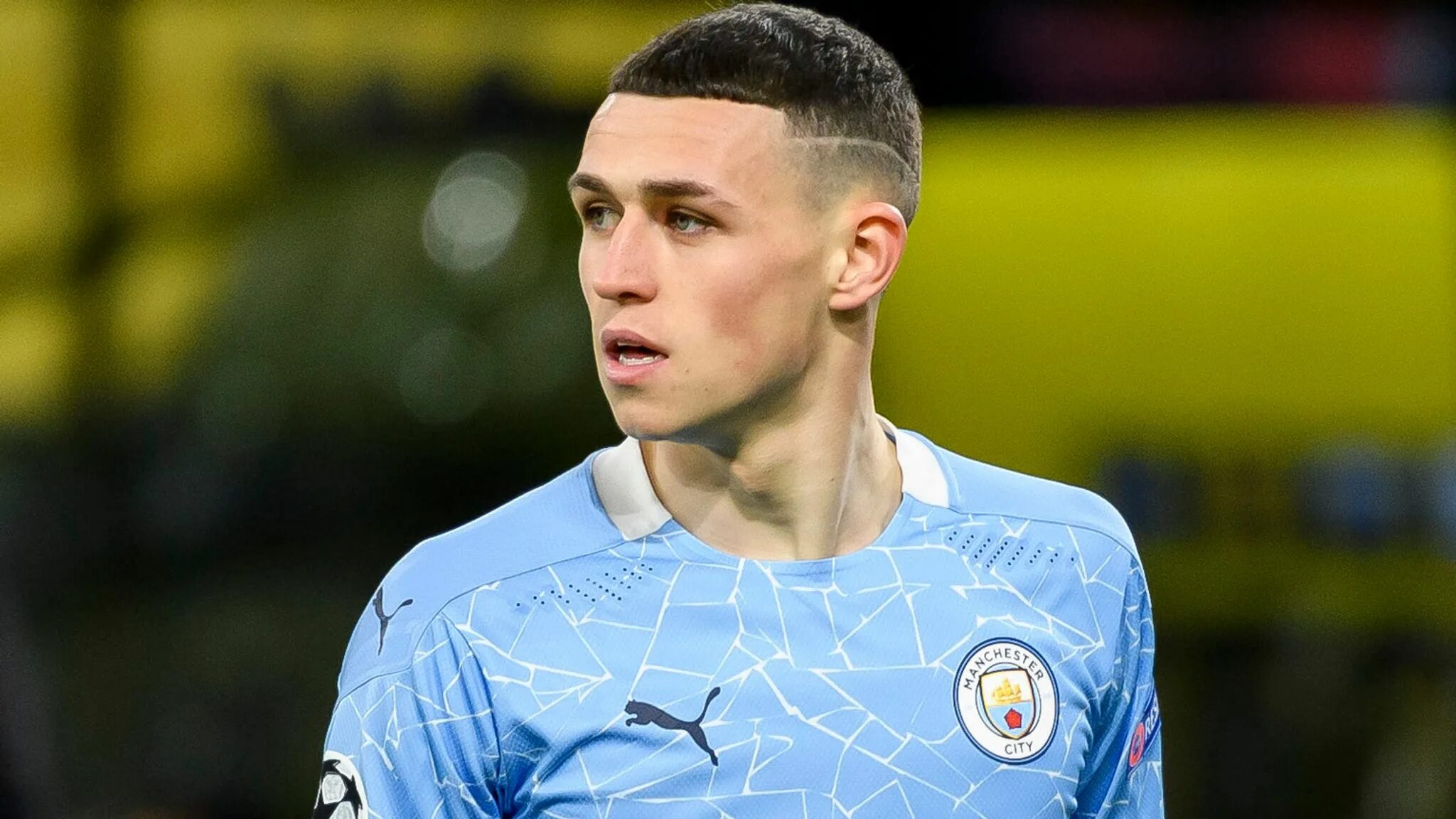 Прическа фила фодена 2024 Phil Foden: Manchester City midfielder parts ways with social media company afte