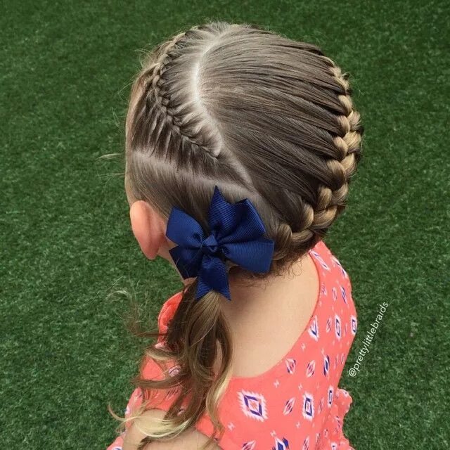 Прическа фонтанчик для девочки Braider: Shelley on Instagram: "A basic French braid today with a different part