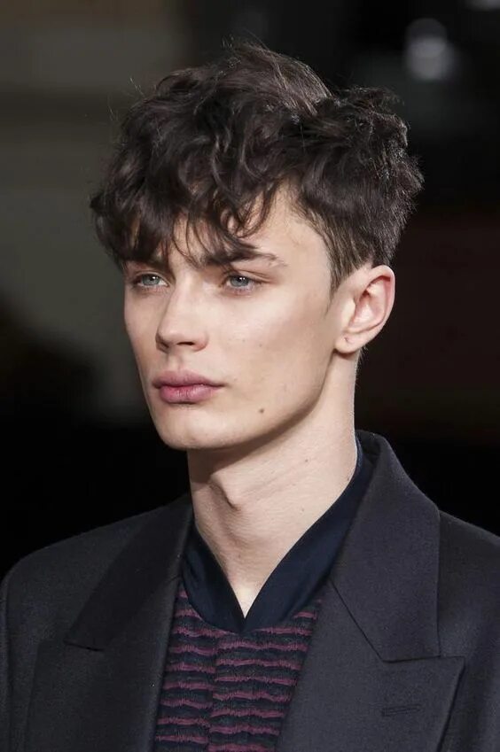 Прическа fringe down мужская Medium Length Hairstyles for Men - 2hairstyle Medium length hair styles, Mens ha