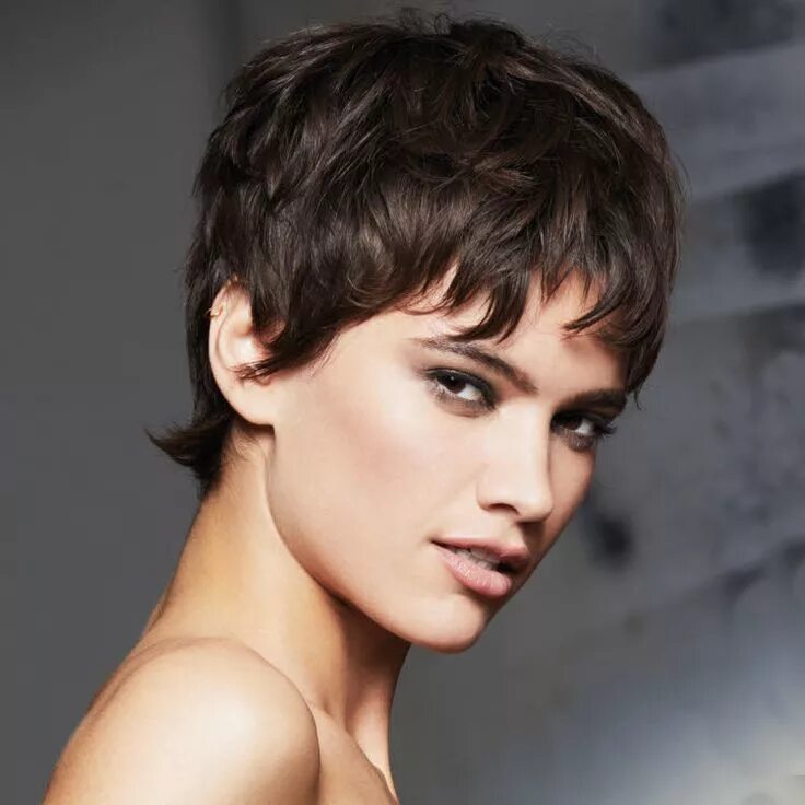 Прическа гарсон женская фото Coupe et coiffure cheveux courts Franck Provost - Automne-hiver 2017-2018. Coupe