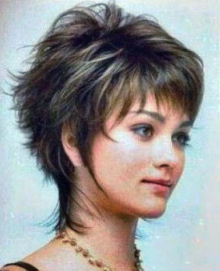 Прическа гаврош для женщины Resultado de imagen de Short Flippy Shag Hairstyles Short shaggy haircuts, Short