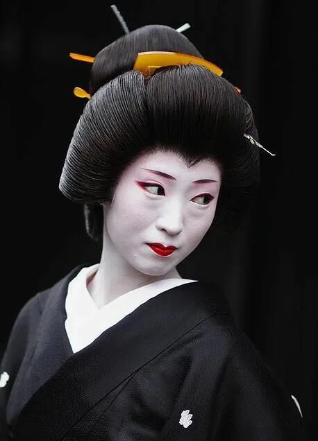 Прическа гейши как сделать Pin by Mehmet Altıntaş on JAPAN Geisha japan, Japanese geisha, Geisha