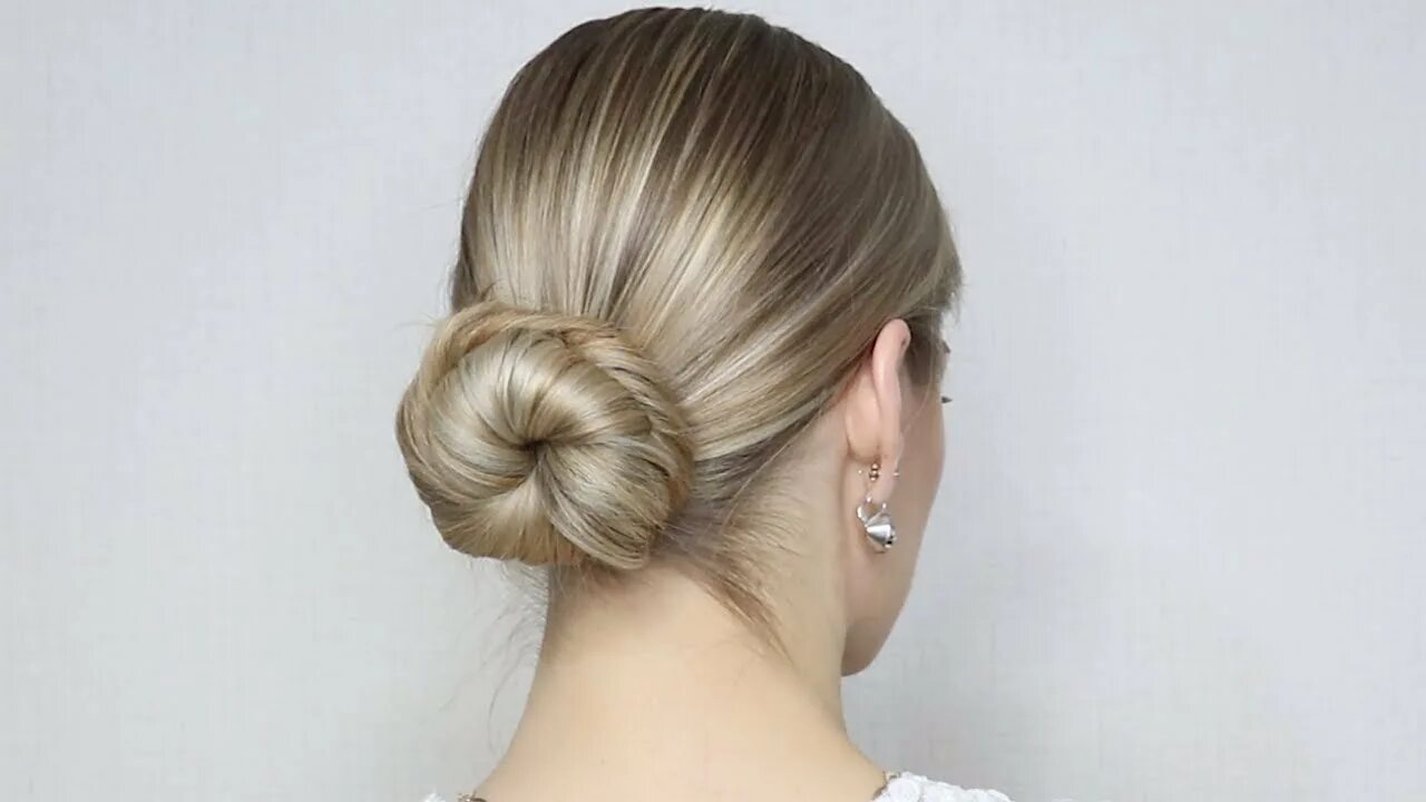 Прическа гладкий пучок на средние волосы EASY INSTAGRAM SLEEK LOW BUN TUTORIAL СТИЛЬНЫЙ ГЛАДКИЙ ПУЧОК, ПОШАГОВЫЙ ВИДЕО УР