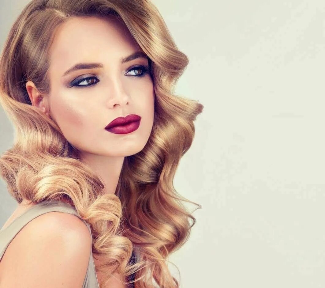 Прическа голливудская волна на средние волосы Pin by Winter Compton on Makeup Old hollywood hair, Hollywood hair, Long wavy ha