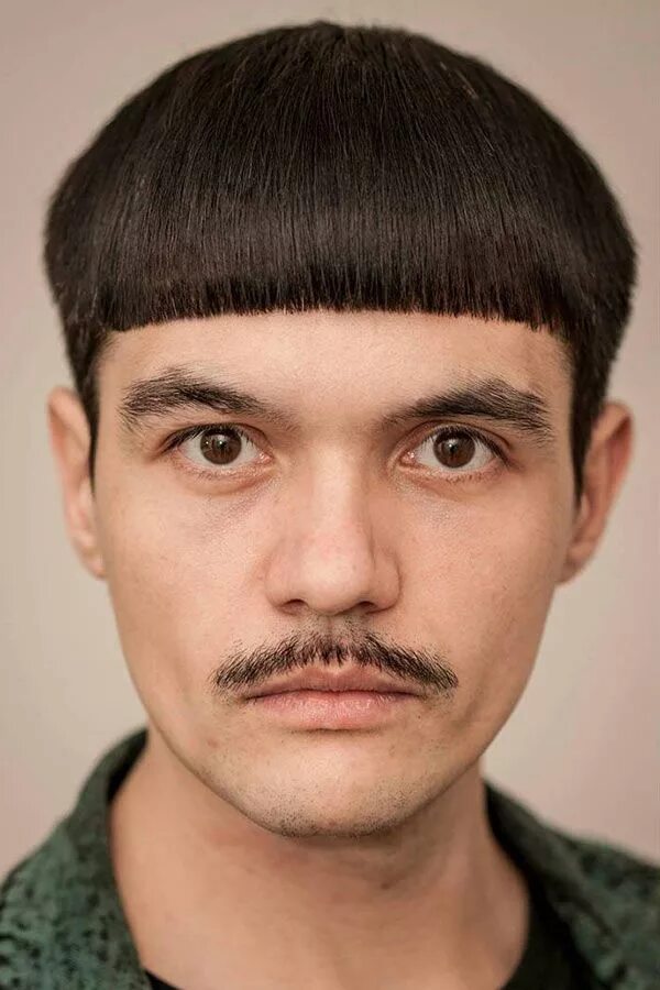 Прическа горшок 2024 25 Bowl Cut Ideas For Modish Men Edgars haircut, Bowl cut, Haircuts for men