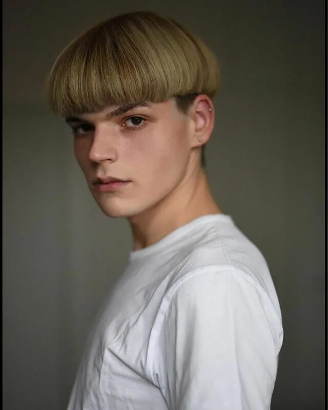 Прическа горшок длинная Pin en Bowlcut Mushroomcut Pageboy Undercut Cortes de cabello masculino, Cortes 