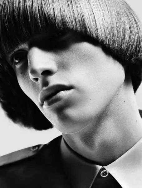 Прическа горшок мужская длинная фото 20 Stylish Bowl Haircuts for Men Bowl haircuts, Hair cuts, Haircuts for men