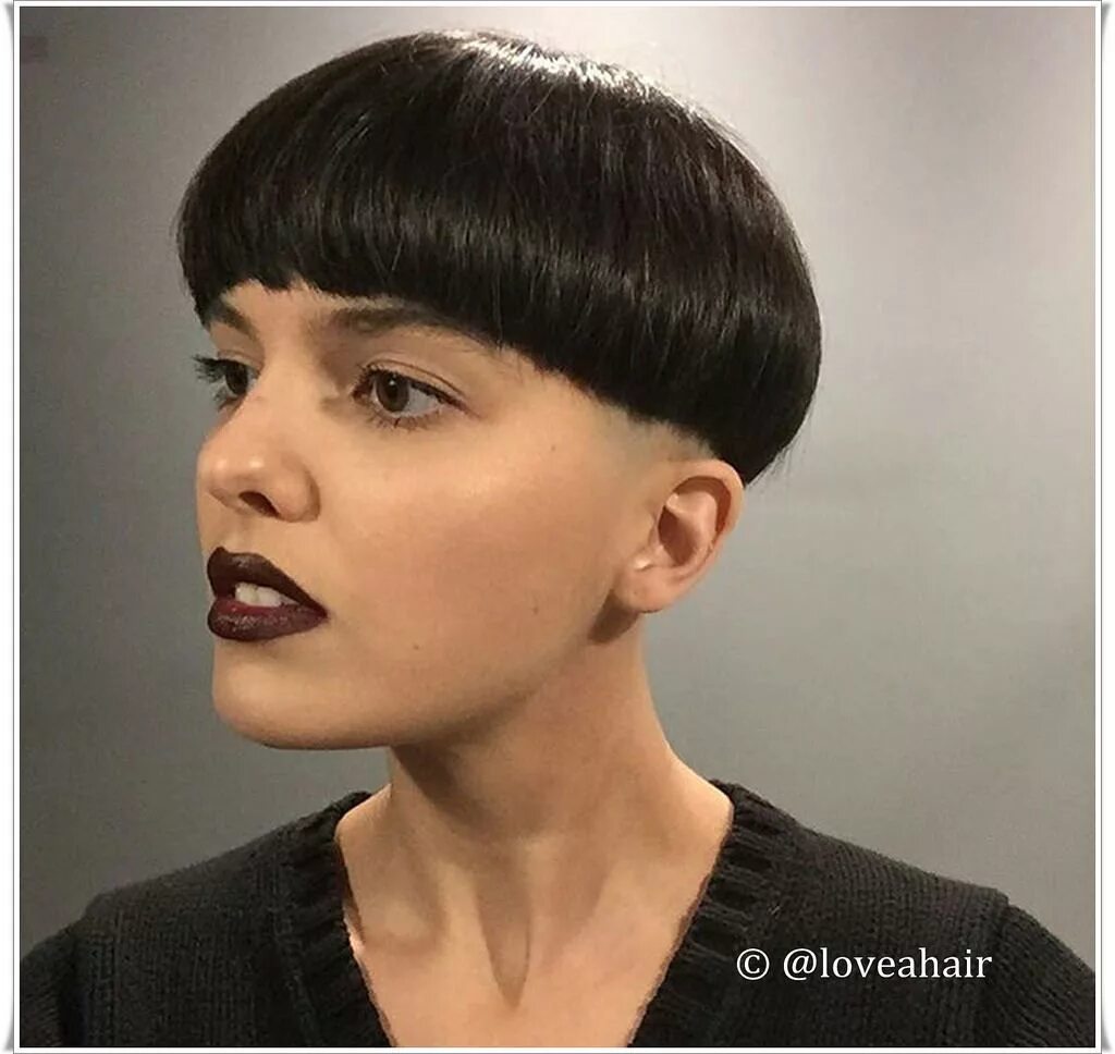 Прическа горшок женская Bowl Cut Curls