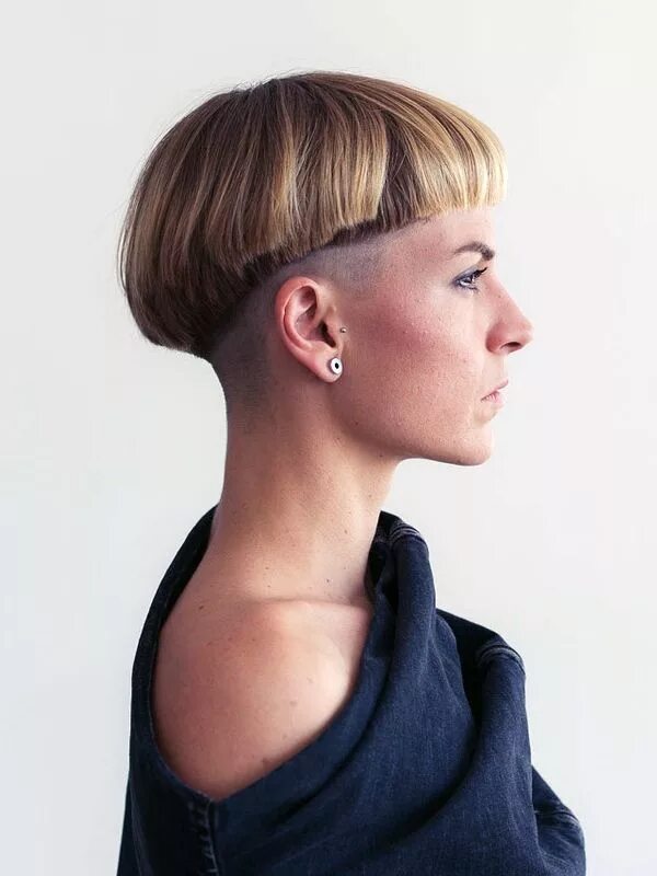 Прическа горшок женская Bowlcut Short hair styles pixie, Cut my hair, Short hair styles