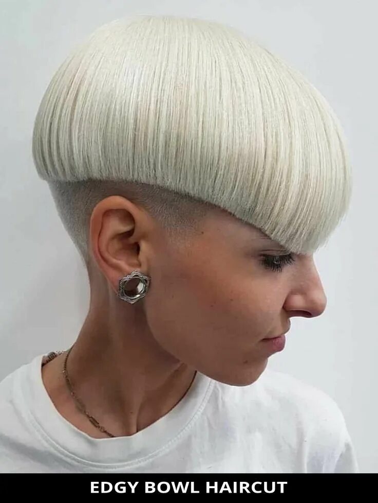 Прическа горшок женская 25 Modern Bowl Cut Haircut Ideas for Women Bowl cut, Bowl haircuts, Undercut hai