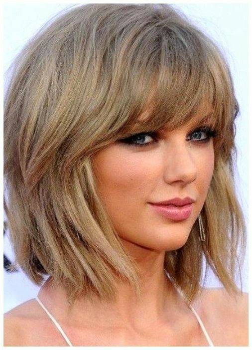 Прическа градуированное на средние Pin by Diane Moore on Taylor Swift wig fav in 2024 Short hair cuts, Short hair s