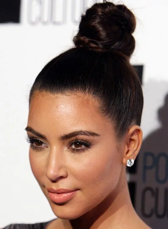 Прическа гулька 53 Stunning Bun Hairstyles You Need To Check Out Now! Estilo de pelo largo, Pein