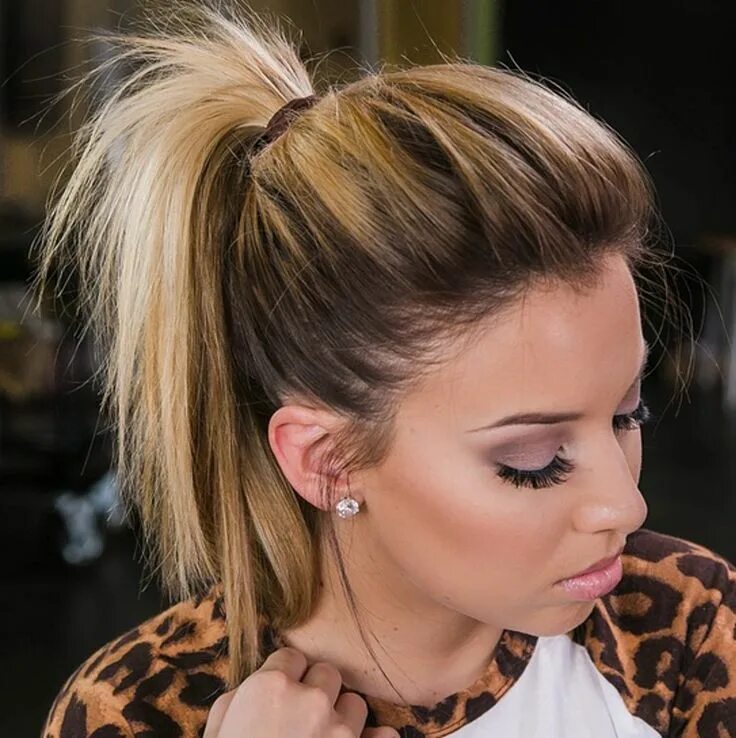 Прическа хвост на короткие волосы 9 Cool Girl Messy Hairstyles To Rock Short hair ponytail, Ponytail hairstyles ea