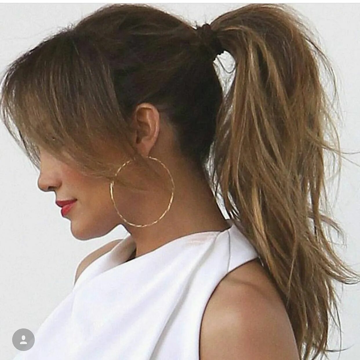 Прическа хвост с челкой фото Pin on Hairspiration. Bangs with medium hair, Medium length hair with bangs, Hai