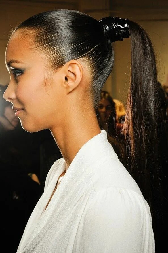 Прическа хвостик женская Winter 2012 Hair Trends Hairstyles haircuts, Top hairstyles, Sleek ponytail