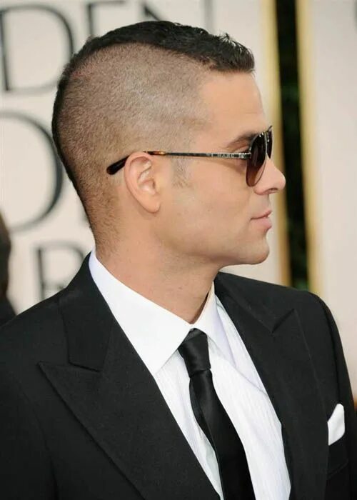 Прическа ирокез короткий Mens Hairstyles 2014 - Is your Hairstyle up to Date? Mohawk hairstyles men, Mens